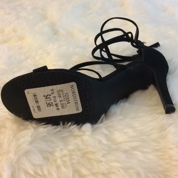 Black Velvet Strappy BP heels - Picture 2 of 2